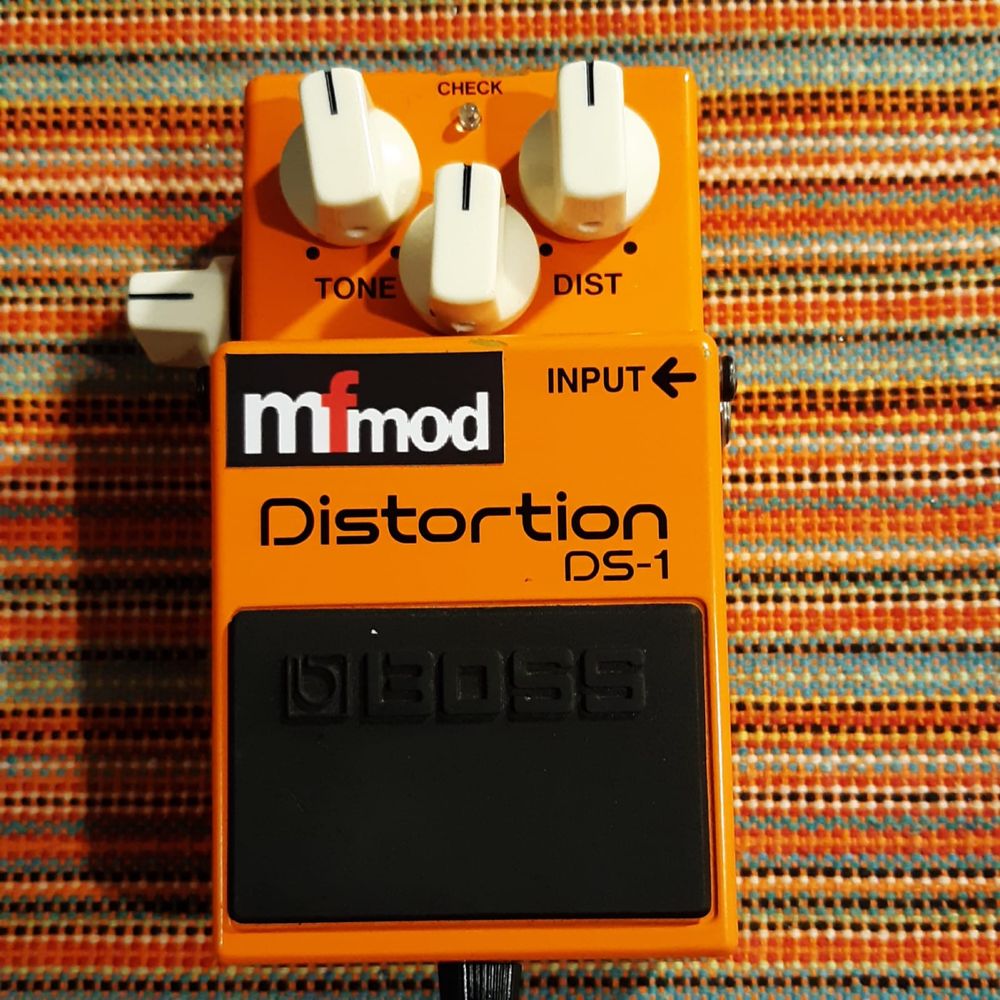 Pedal Boss Ds-1 (mfMod)