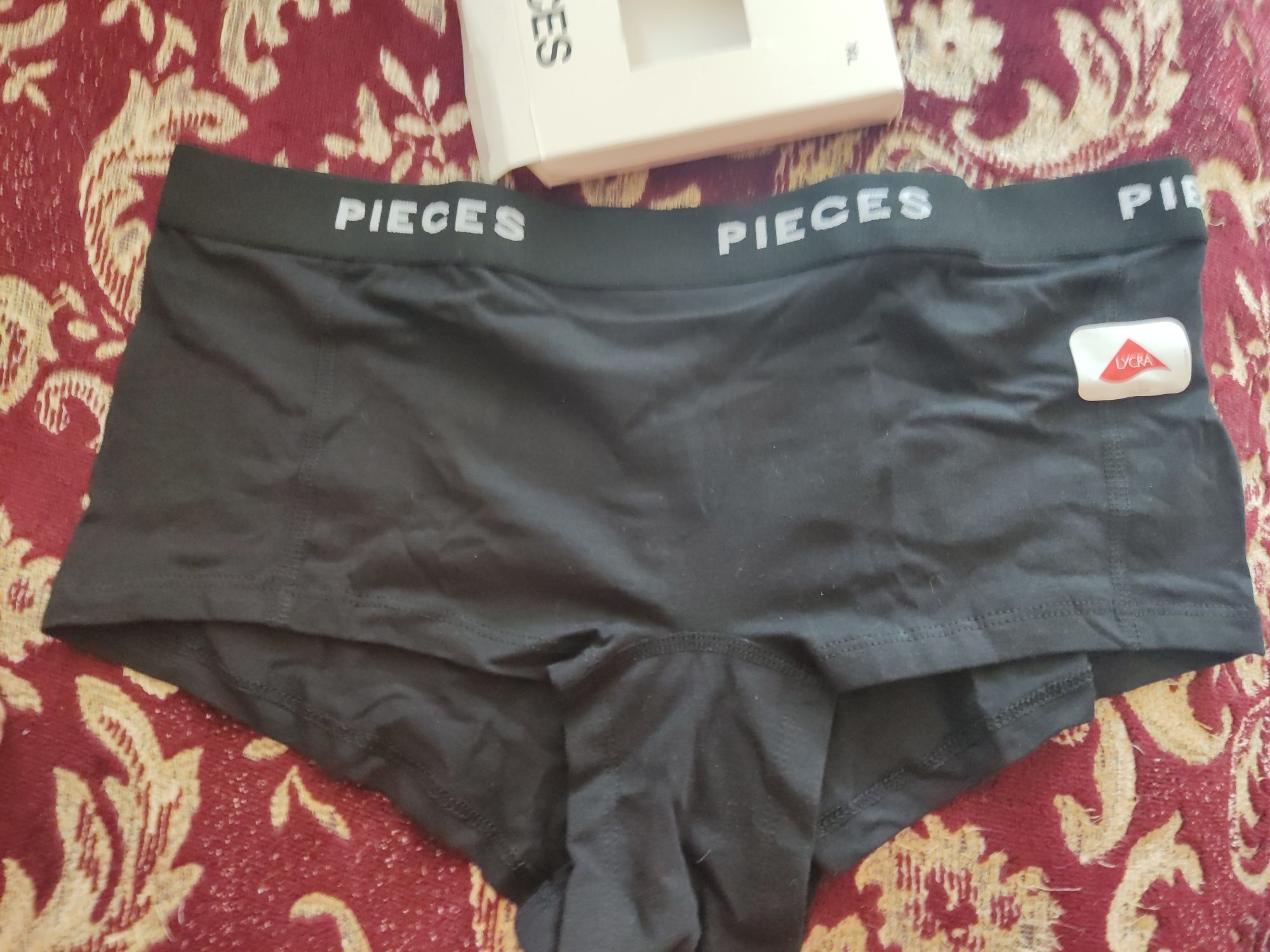 Трусы женские Pieces XL