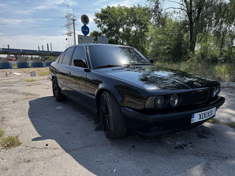 BMW e34 m50b20.