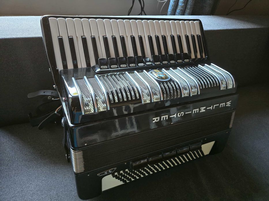 Akordeon Weltmeister  S4 stan  bardzo dobry