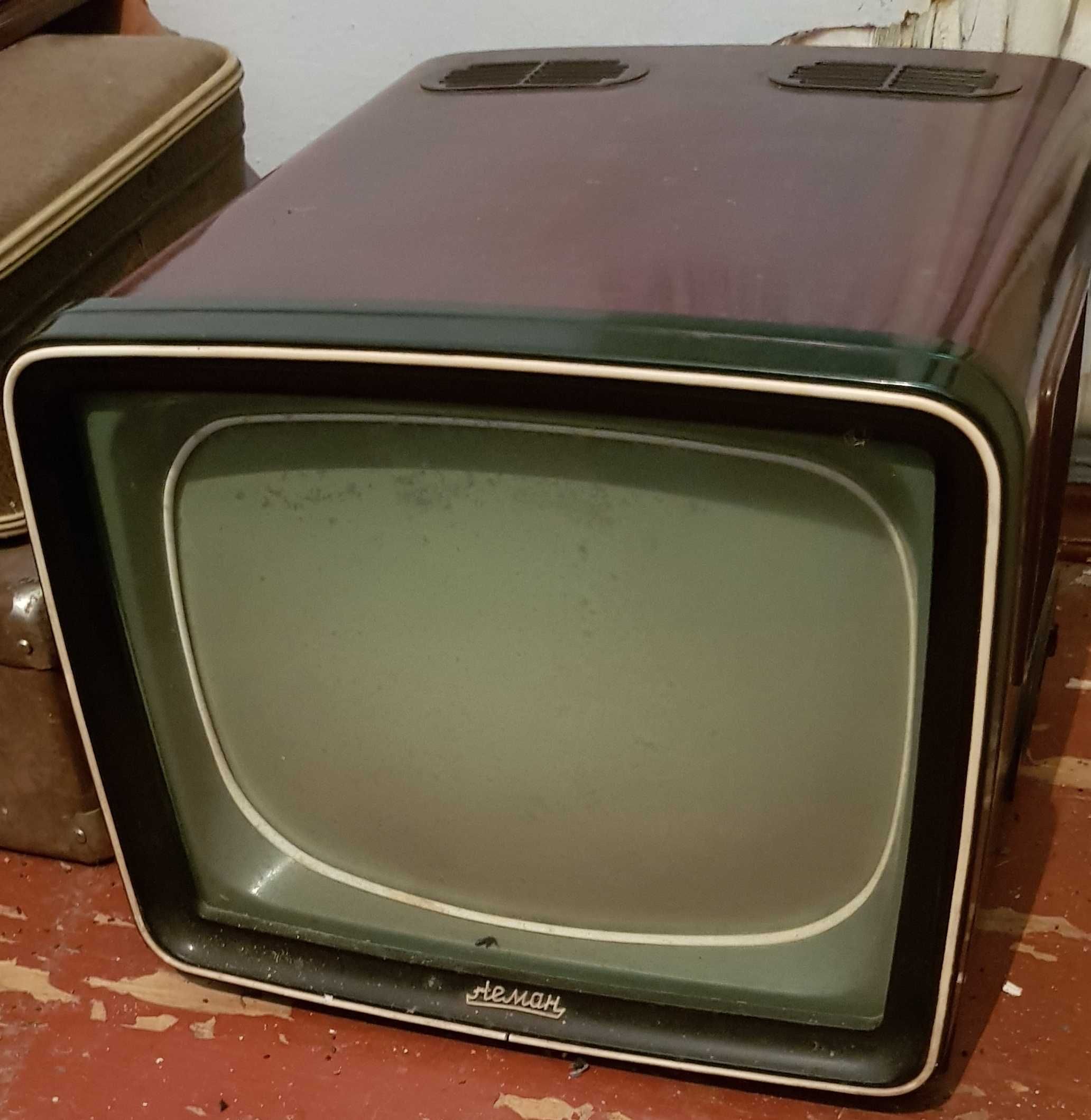 Телевизор Неман,60 х годов