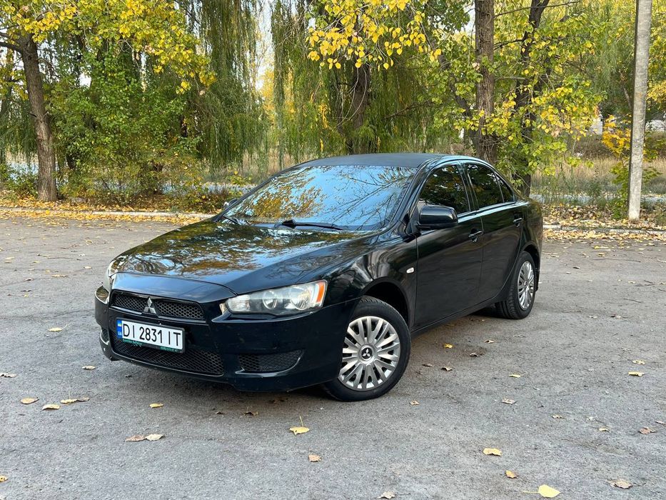 Mitsubishi Lancer X (10)