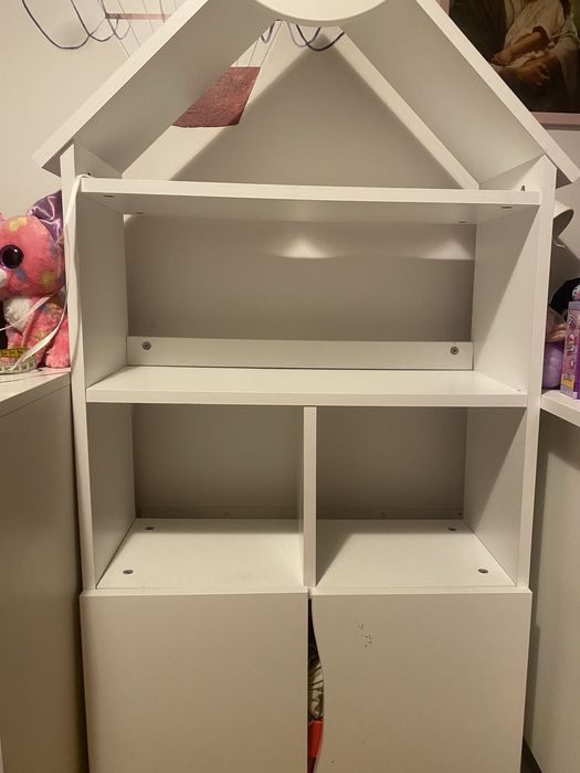 Biały regał na książki dla dzieci biblioteczka półka szafka domek