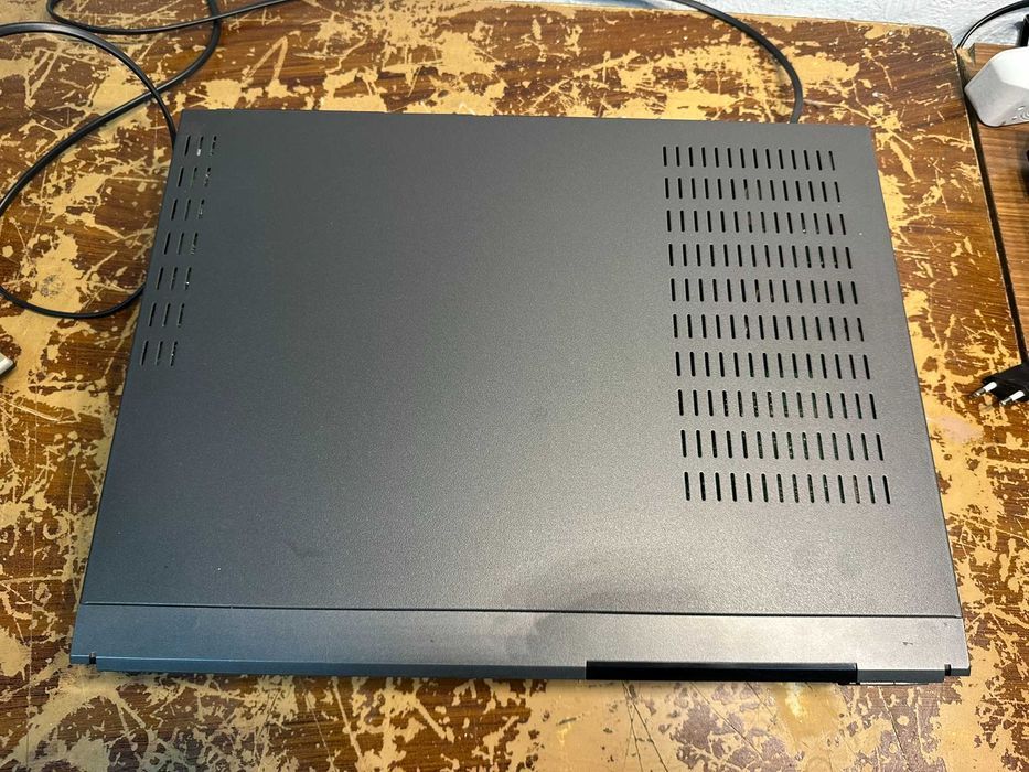 Magnetowid JVC HR-D667 MS