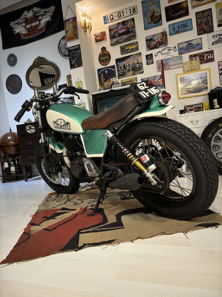 Suzuki Gn 250 café racer