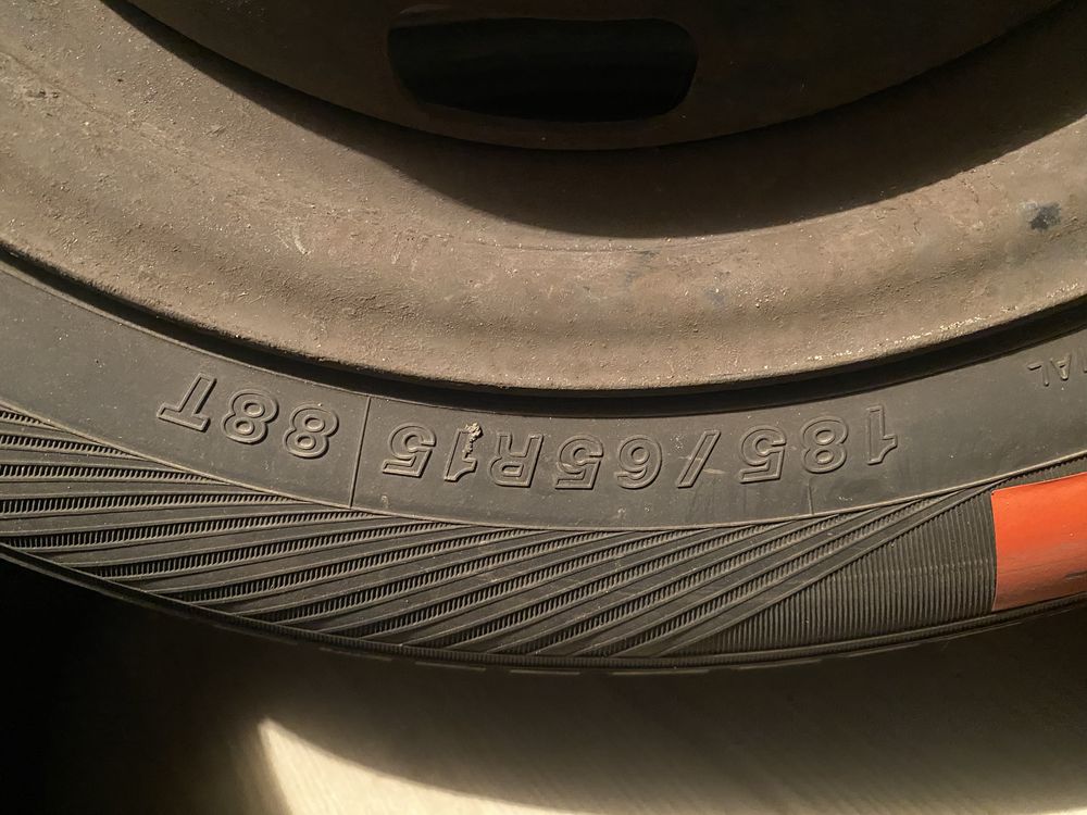 Felgi stalowe plus opony Yokohama 185/65 R15