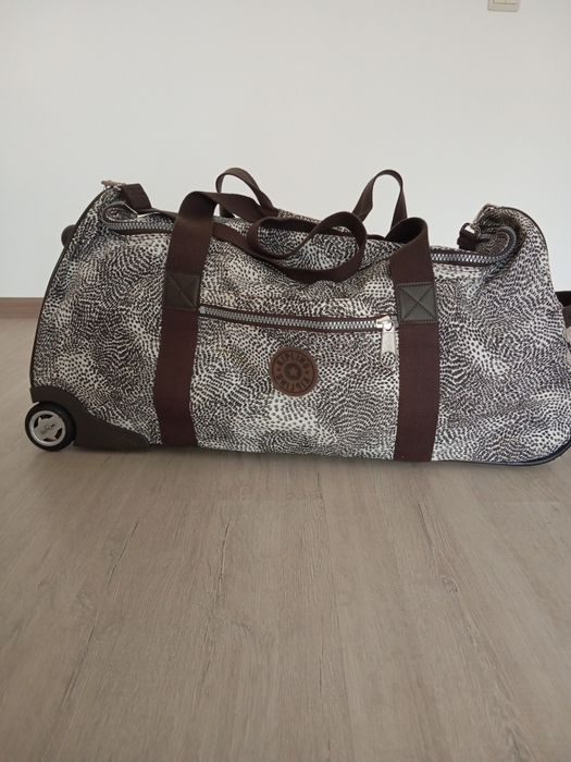 Сумка на колесах Kipling,валіза