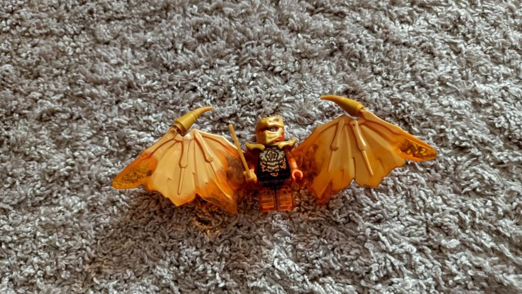 LEGO® 71770 Ninjago - Złoty smoczy odrzutowiec Zane’a