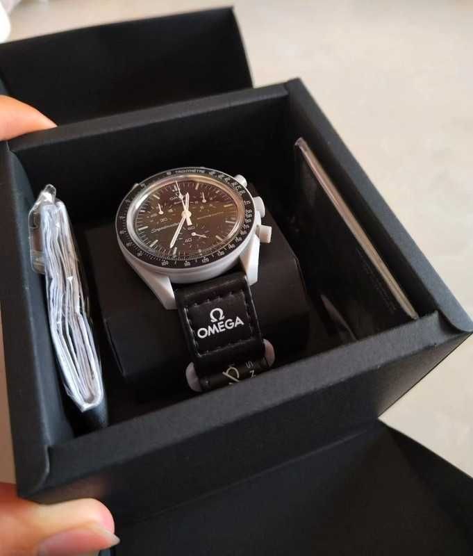 Omega x Swatch SO33M100 – Tajemnica Nocnego Nieba