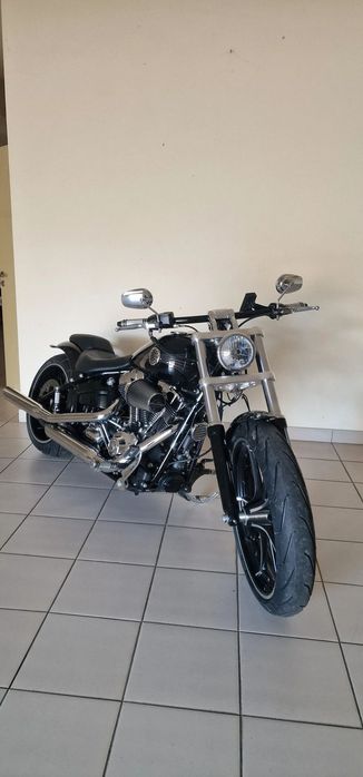 Harley-Davidson Bad Boy harley-davidson Breakout