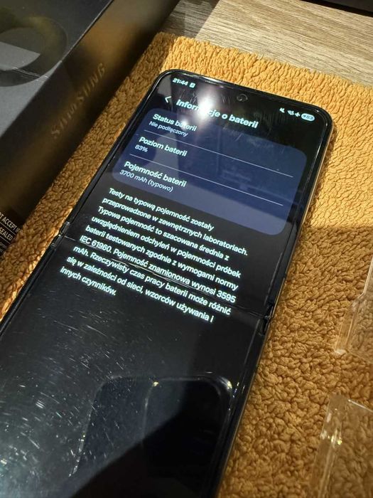 Samsung Galaxy Z Flip 4 Zestaw + Etui OKAZJA