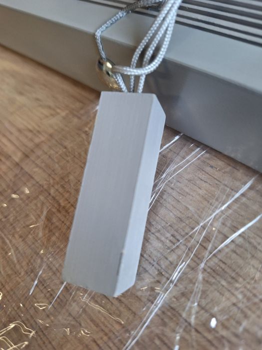 Żaluzje drewniane 25 mm nowe