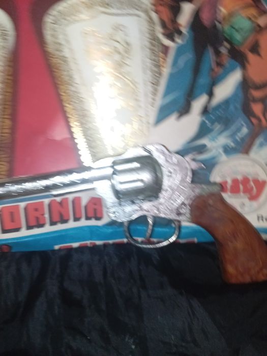 Brinquedo arma só tem uma