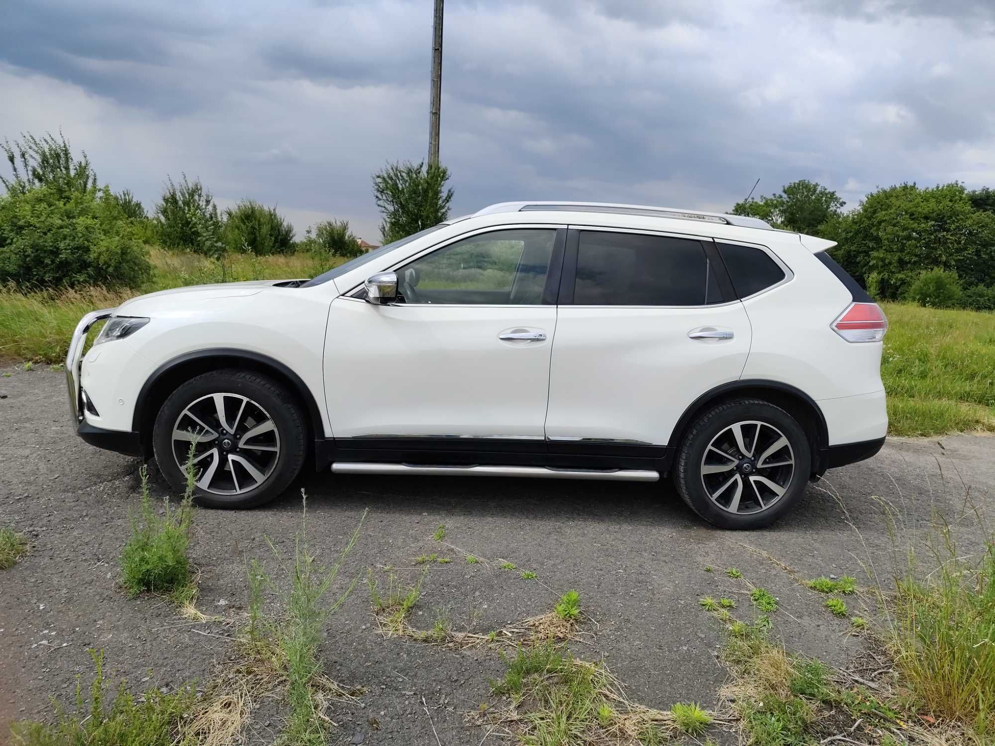 автомобіль NISSAN X -Trail