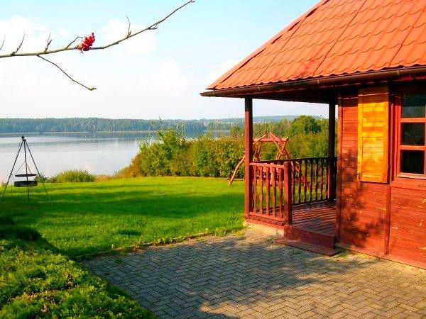 Domek nad jeziorem z własną linią brzegową Mazury Ryn Rybical- Marysia