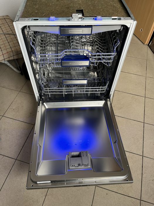 Посудомийна машина Siemens SN66 U096 EJ/56