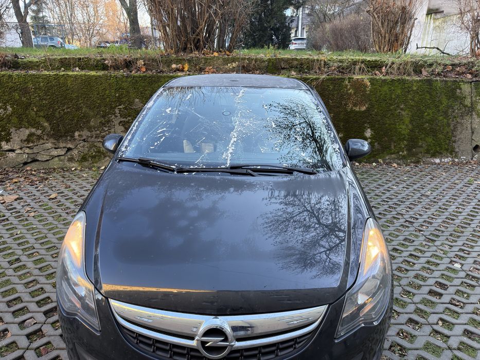 Opel corsa D 2014
