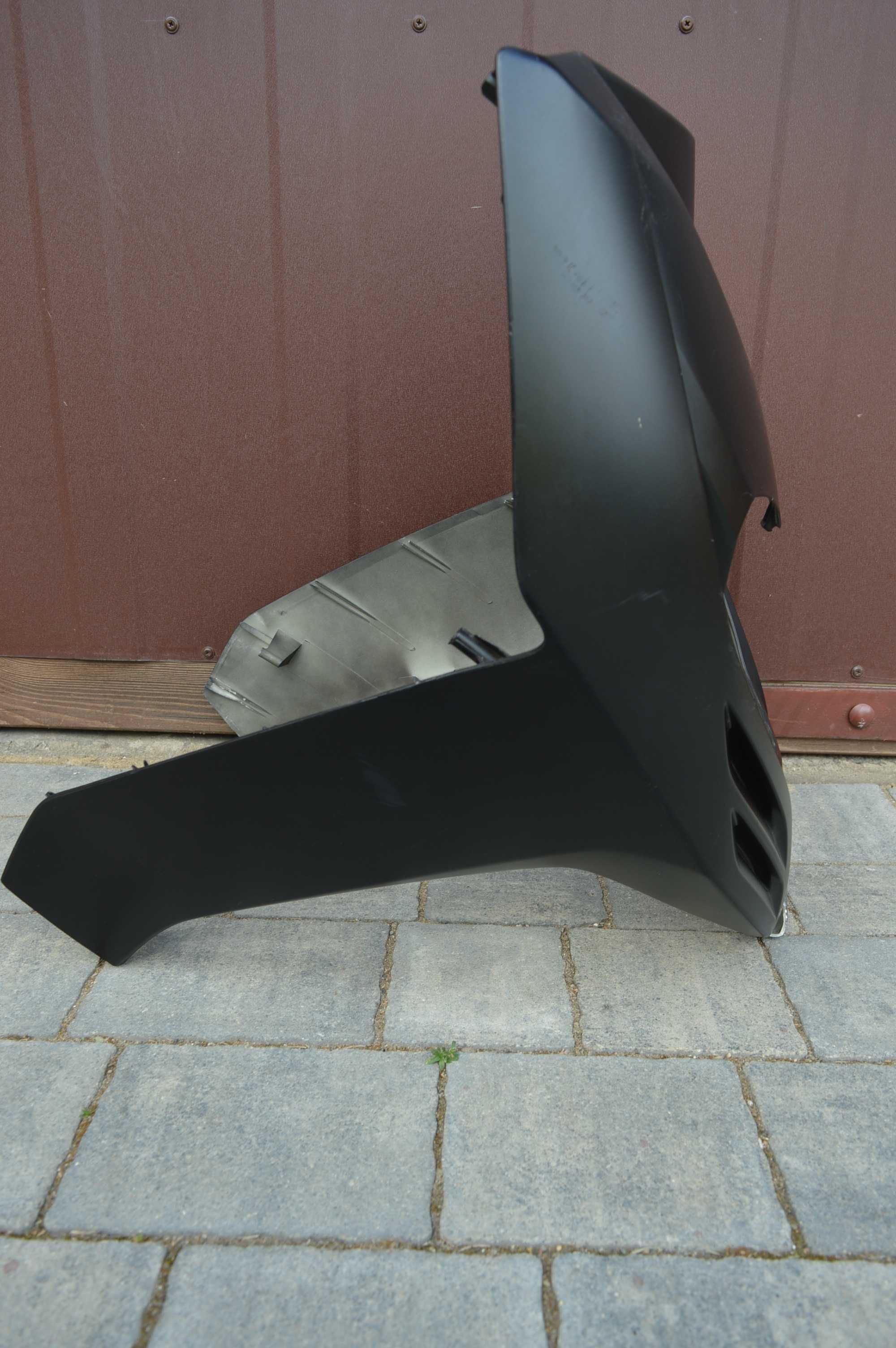 Piaggio Typhoon Aprilia SR '18r+ CZACHA czasza owiewka