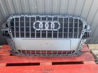 Audi Q3 atrapa grill Stan bardzo dobry