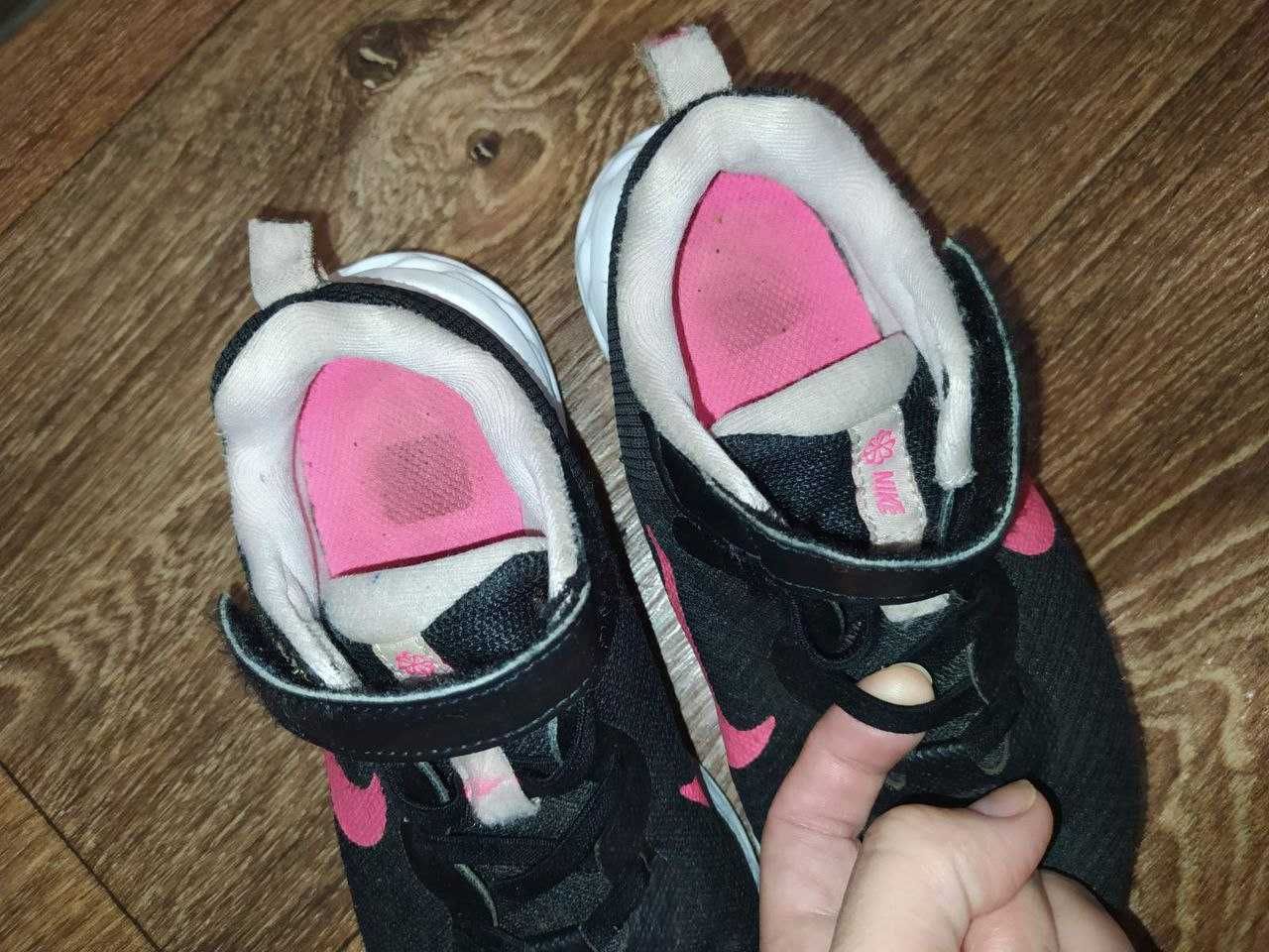Кроссовки на девочку Nike р.29.5(18см) Оригинал