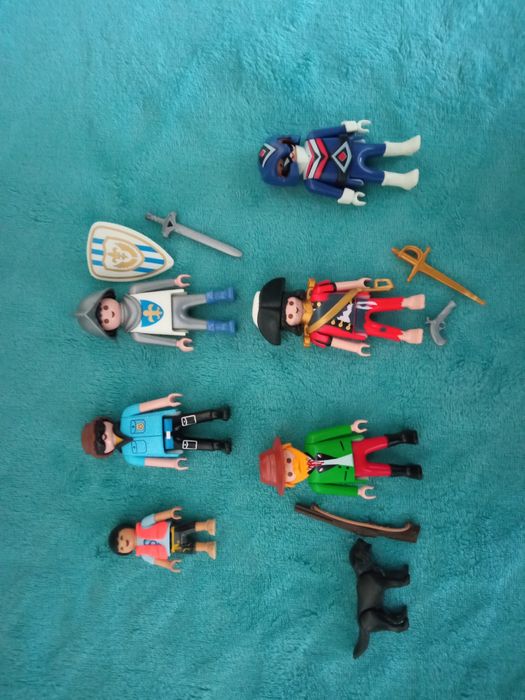 Figurki Playmobil 6 ludzików+pies