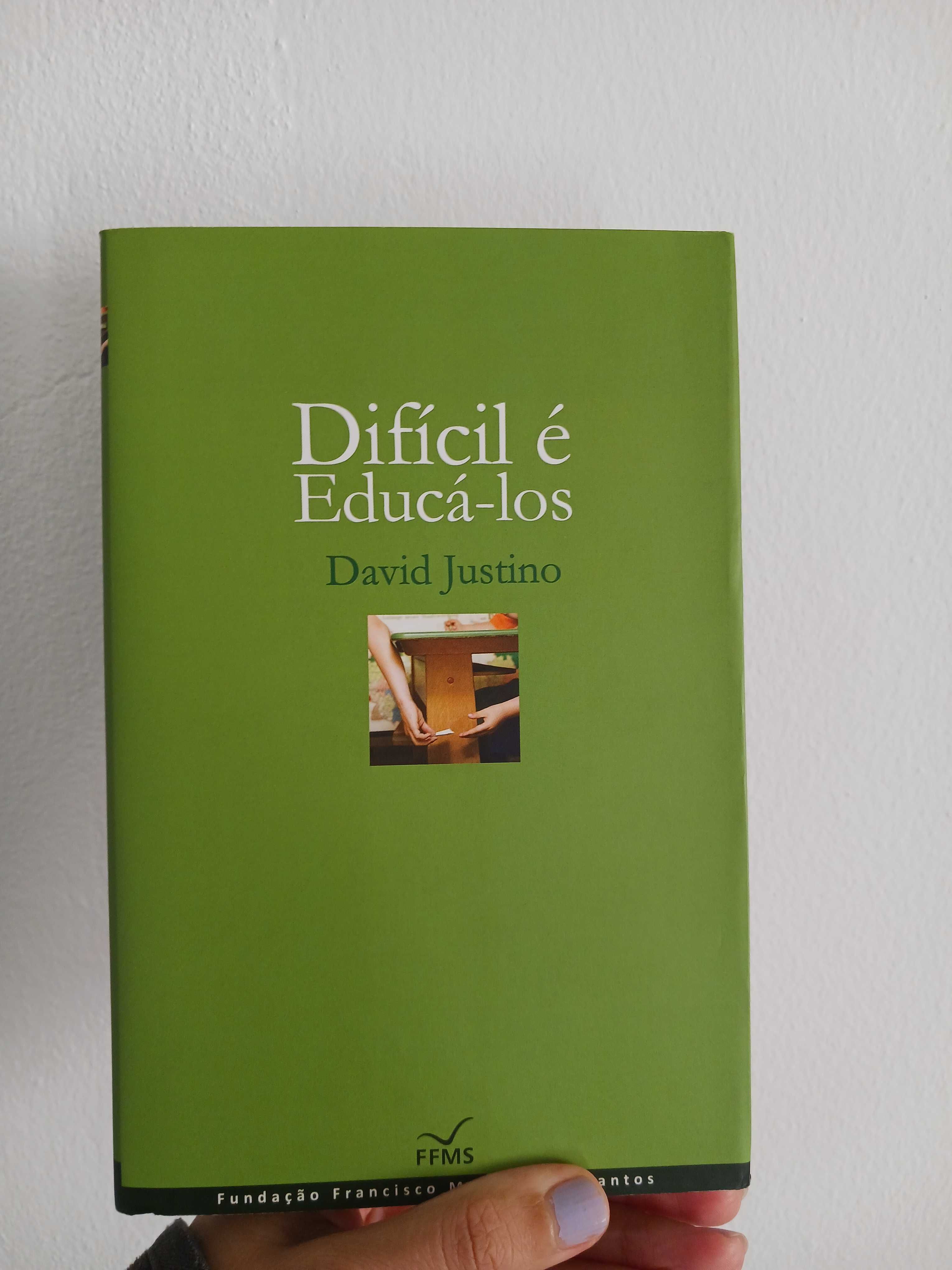 Dificil é educá-los