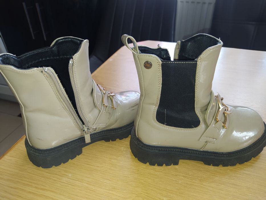 Ботинки осінні для дівчинки