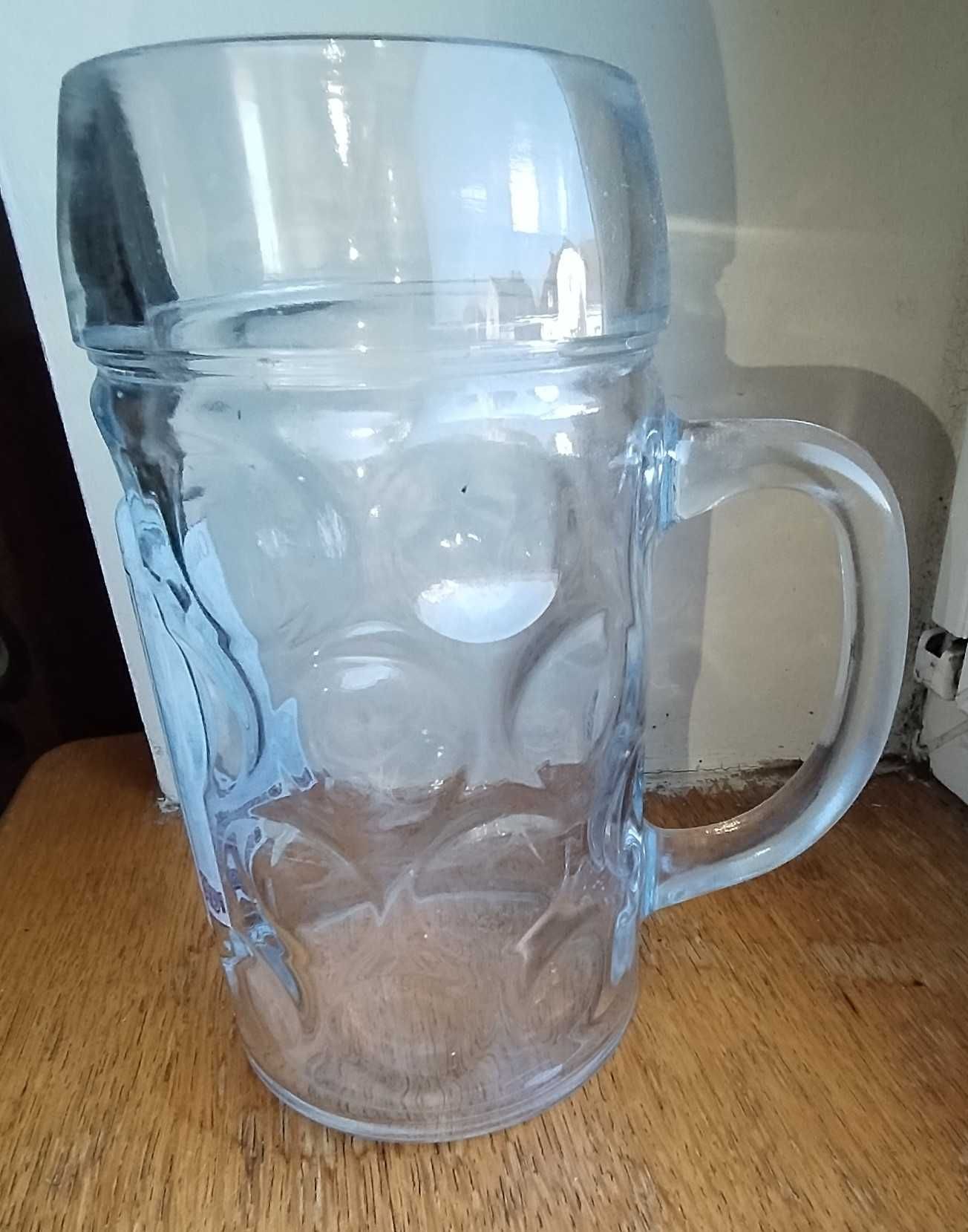 Kufel - Lowenbrau - Oktoberfest poj. 0.5 l.