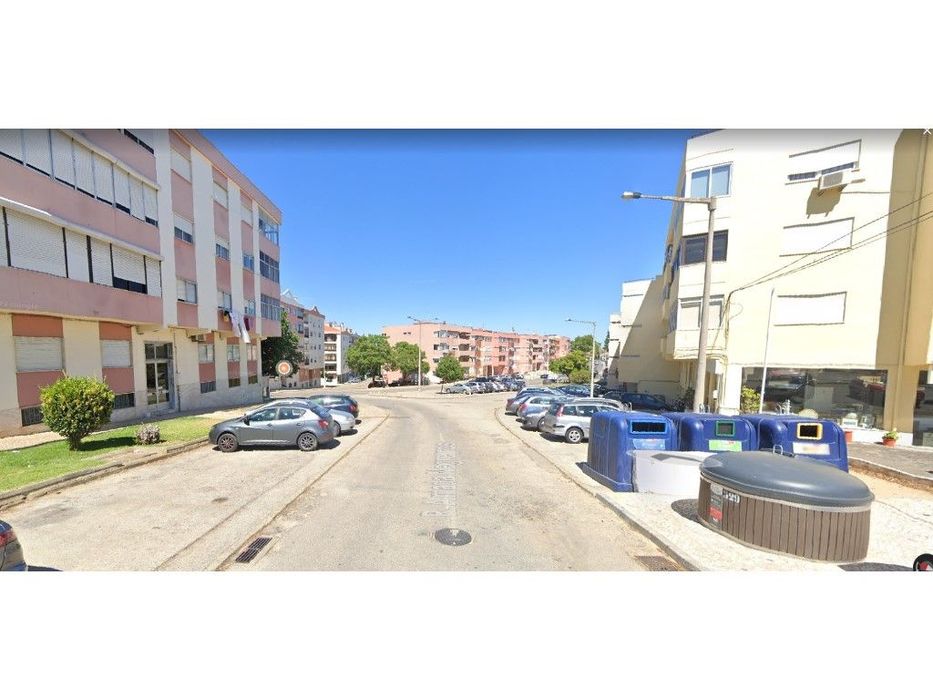 Espaço comercial em Amora