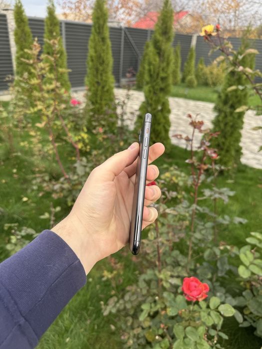 Iphone 11 pro max чудовий стан, все працює