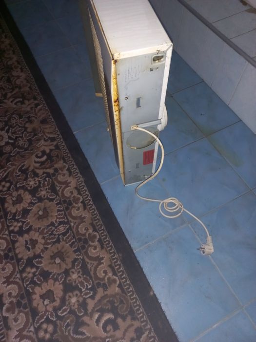 Продам витяжка на кухню бош