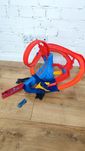 Hot Wheels Ucieczka z wulkanu FTD61 autko