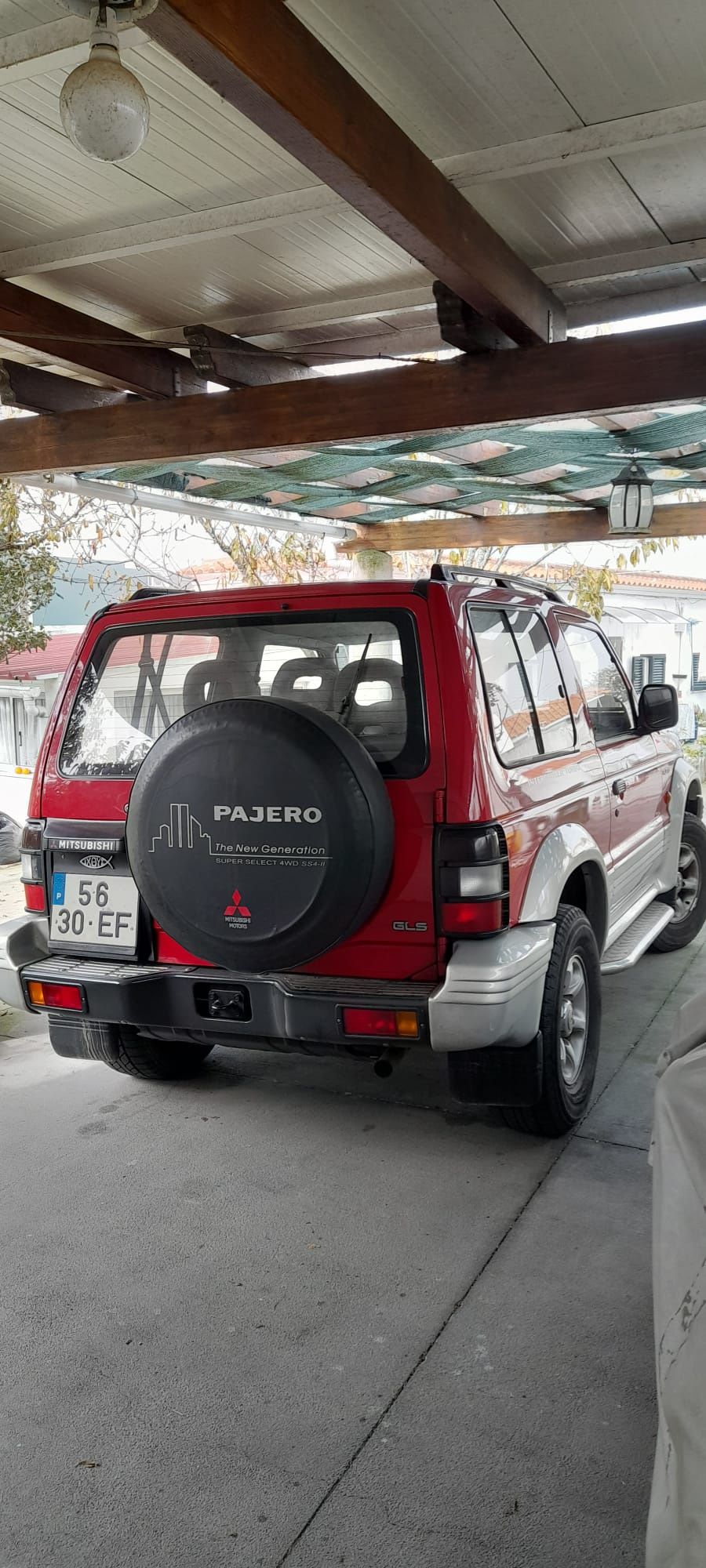 Mitsubishi pajero 2.5 GLS turbo