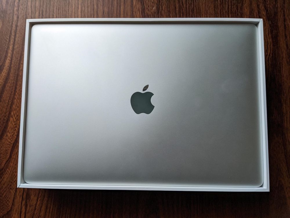 Apple MacBook Air 2020 M1 8/256 silver