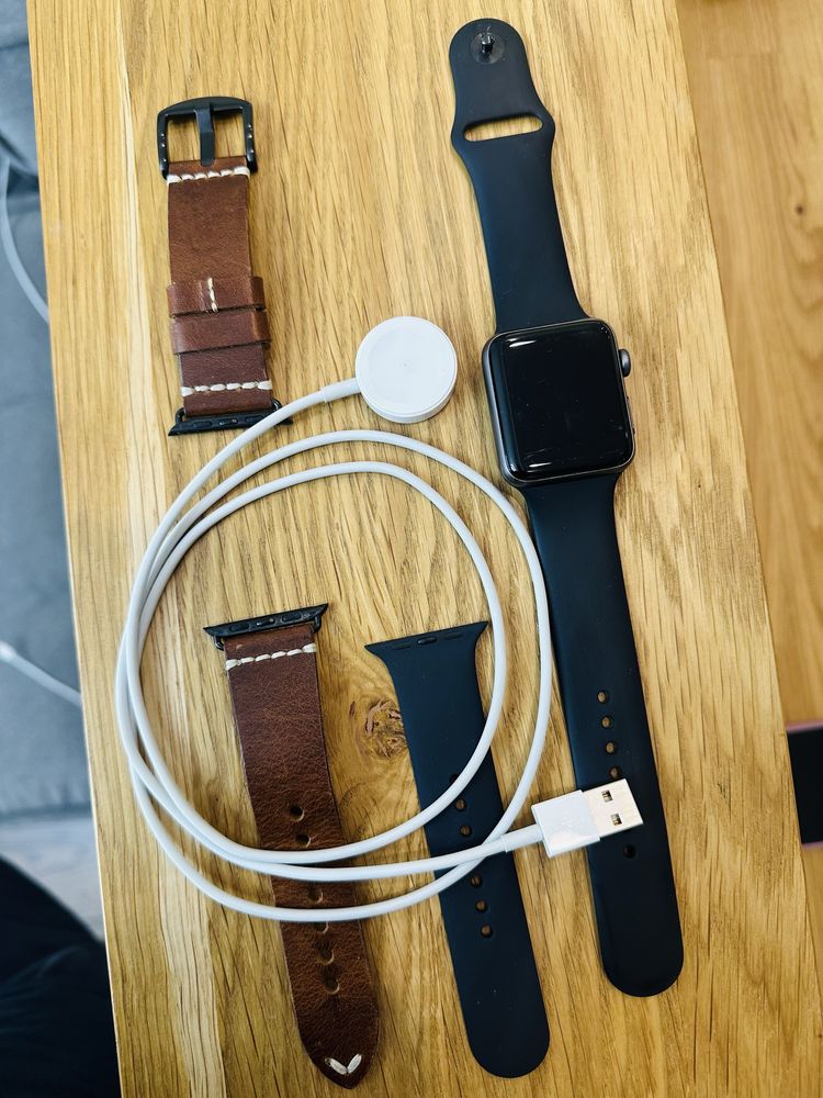 Zegarek Apple Watch series 3 42mm GPS