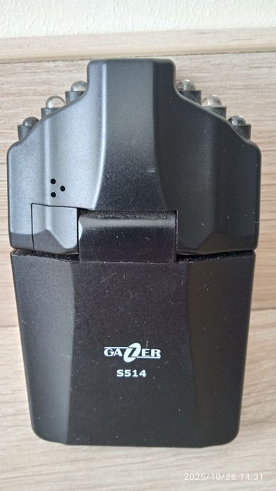 Продам автомобильный регистратор Gazer S514