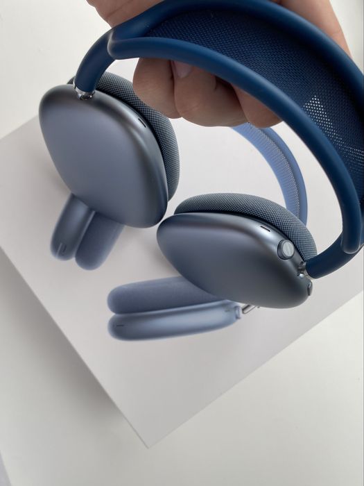 AirPods Max Sky Blue