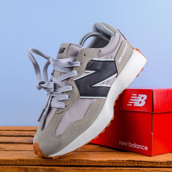 (1866) Чоловічі Кросівки New Balance 327 сірі з чорною N (41-46) нб