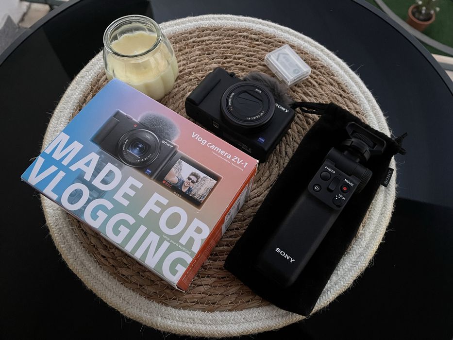 Sony ZV1 + bateria extra + tripé