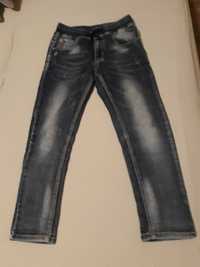 Spodnie chłopiece jeansowe 134