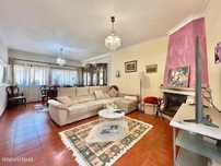 Apartamento T3 com garagem em zona do  Alto de S.João, Coimbra