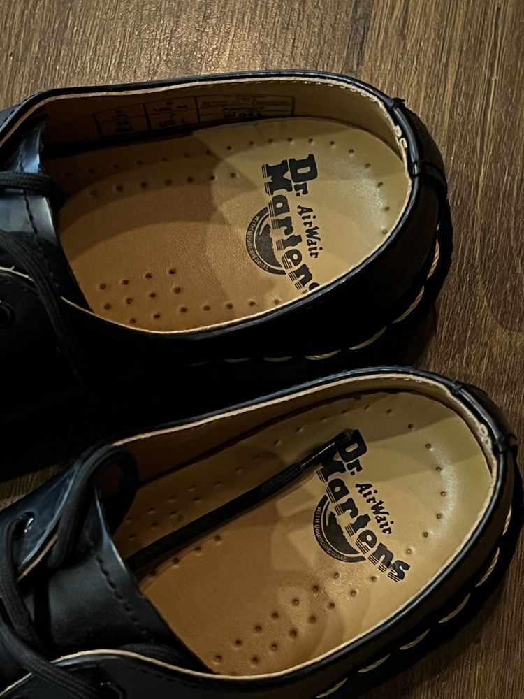 Продам туфли dr. Martens 1461 оригинал 38 размер