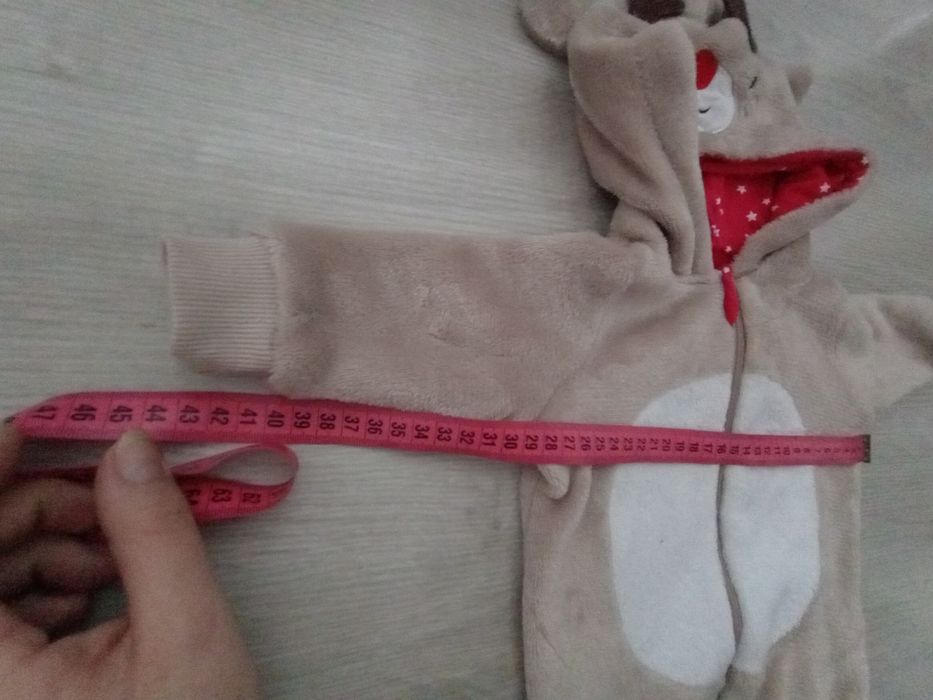Pajacyk kombinezon polarowy cienki świąteczny