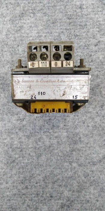 Transformador monofásico  110/24V   15VA