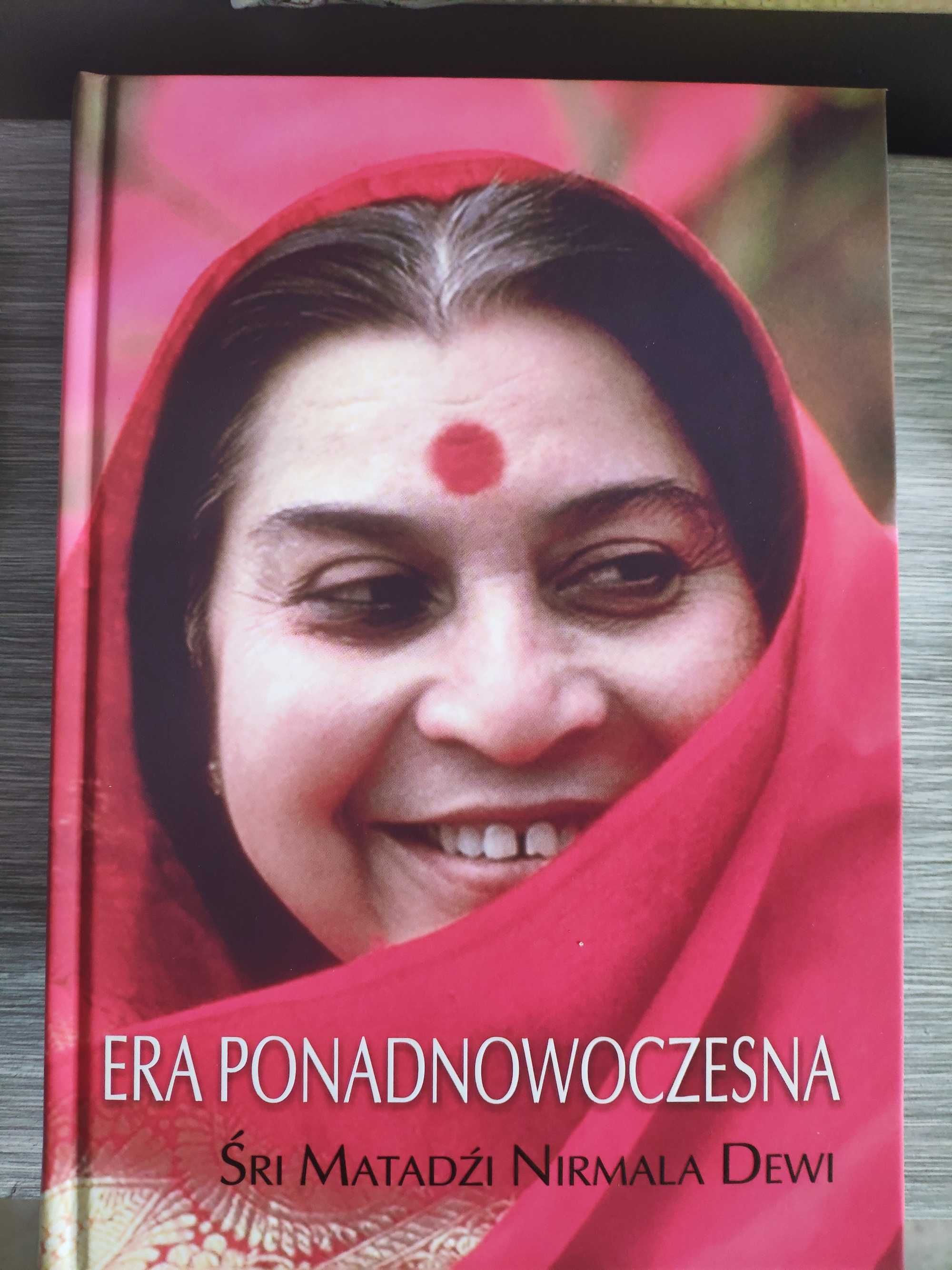 książka Era Ponadnowoczesna – Śri Matadźi Nirmala Devi