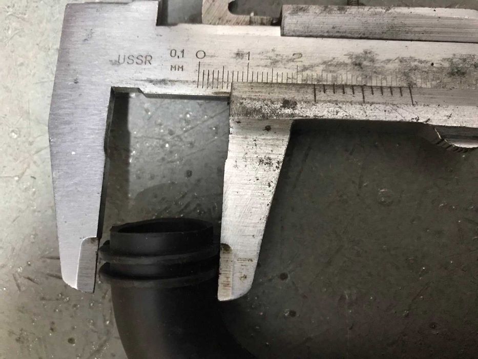 Продам патрубок воздушного фильтра.