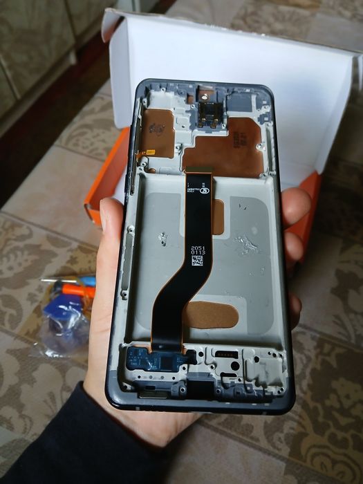 Дисплей до самсунг s20 Plus