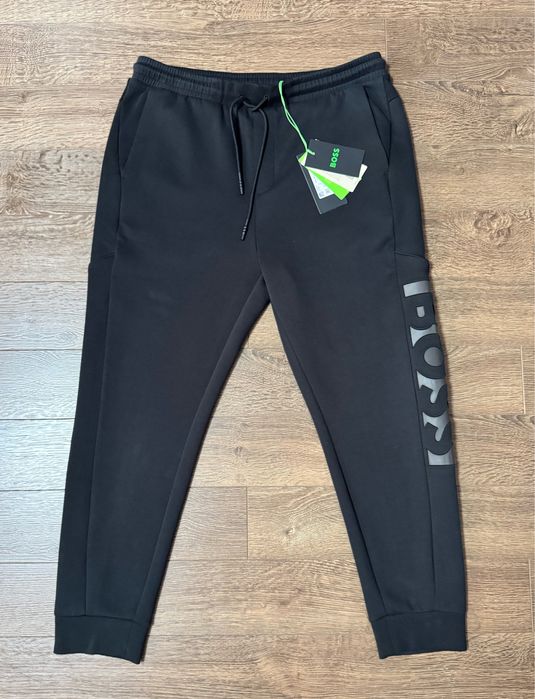 Спортивные брюки Hugo Boss .