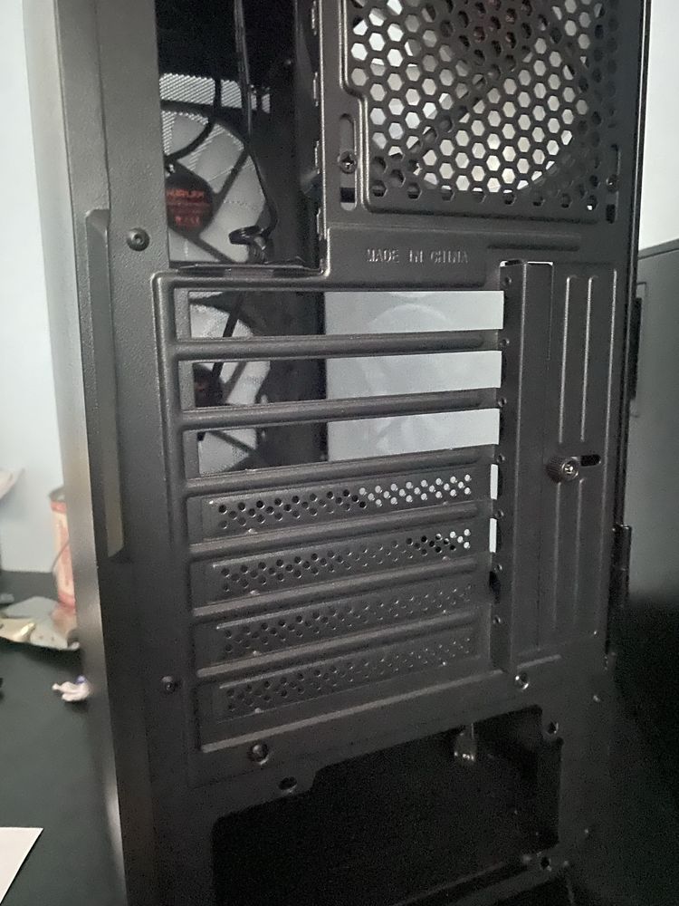 Obudowa Krux Vako RGB Czarna Nowa