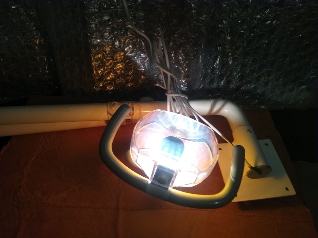 Lampa zabiegowa ścienna